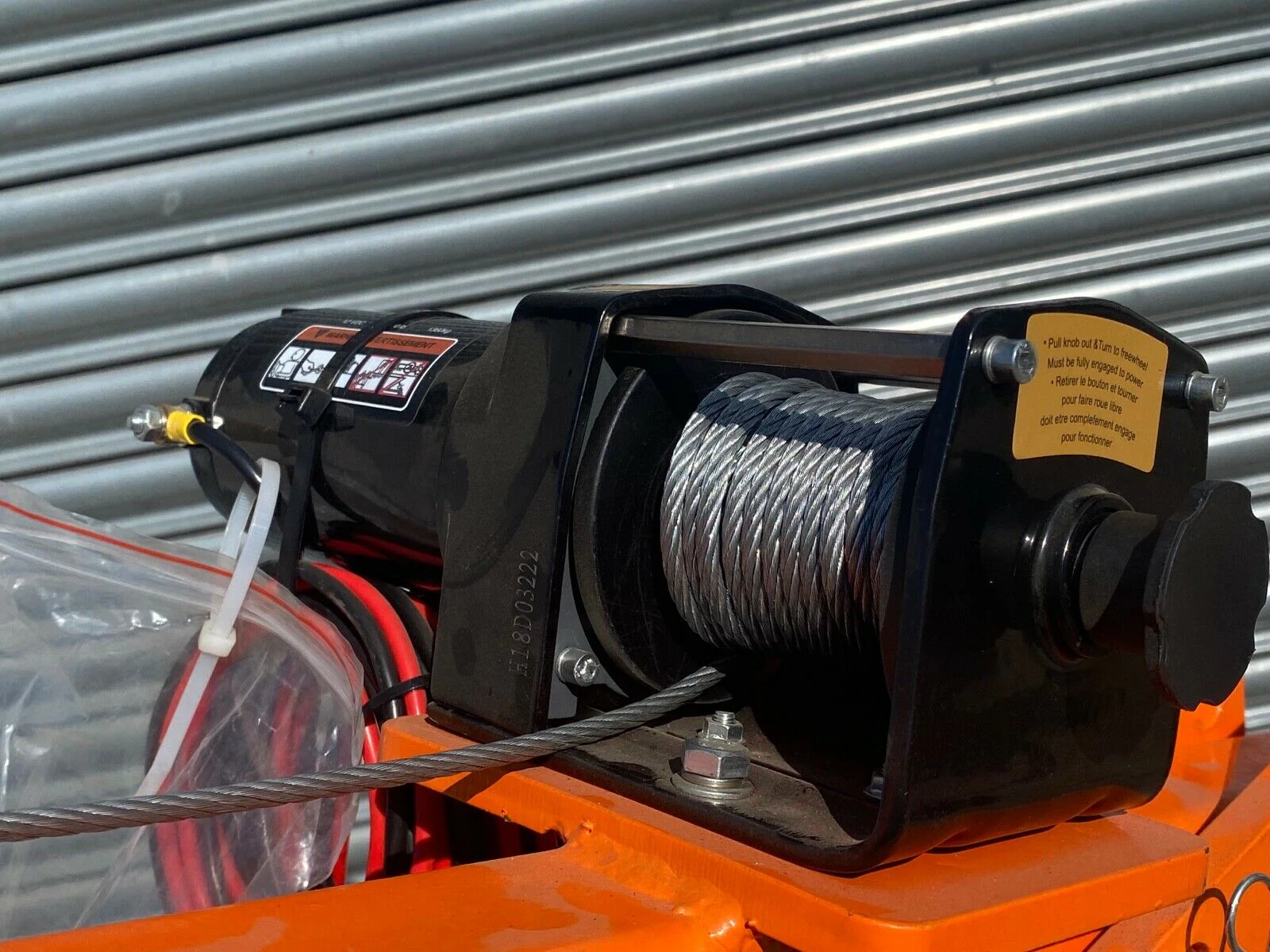 1000lb Electric Swivel Crane - Image 4
