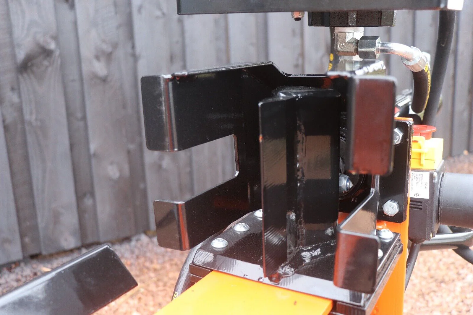 12ton Venom Compact MK2 Series Electric Log Splitter - Image 3