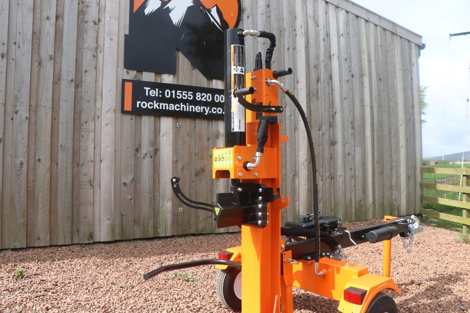 22ton Venom SE-Series Log Splitter - Image 4