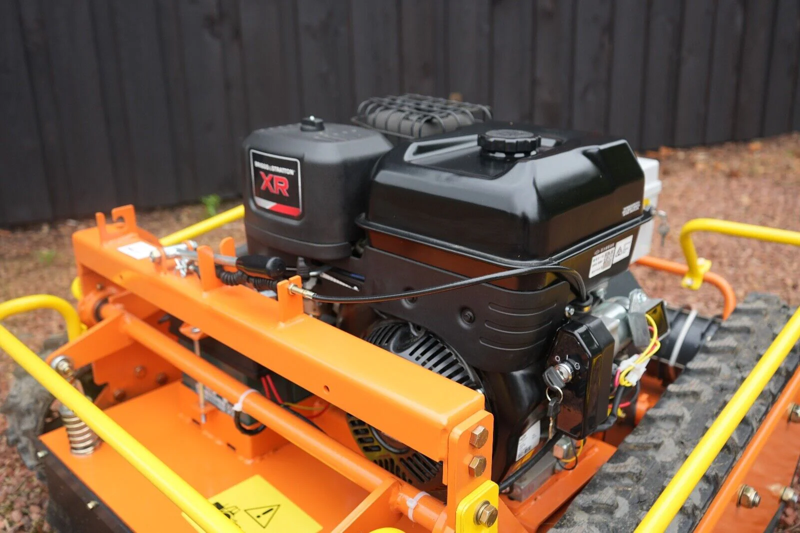Blitz RM70 Remote Controlled Field Mower - Image 4