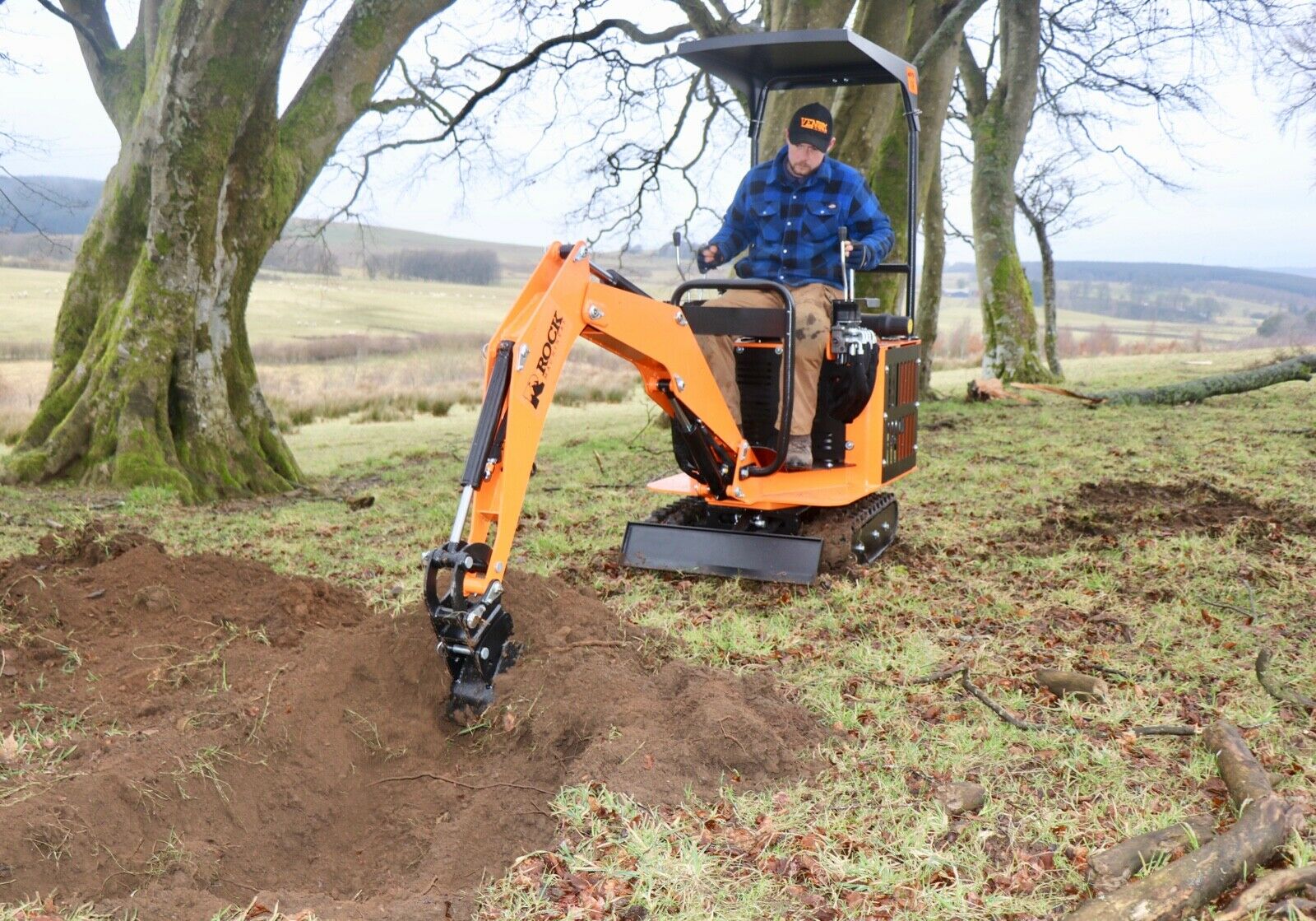 RD-132 Micro digger with 3 Buckets - Image 4