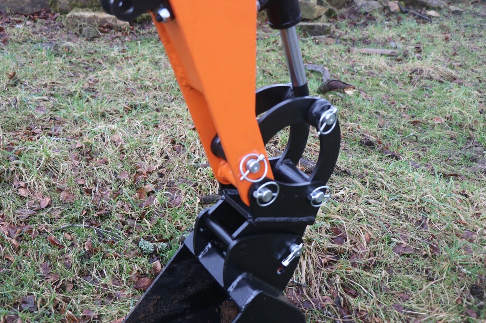 RD-132 Micro digger with 3 Buckets - Image 5