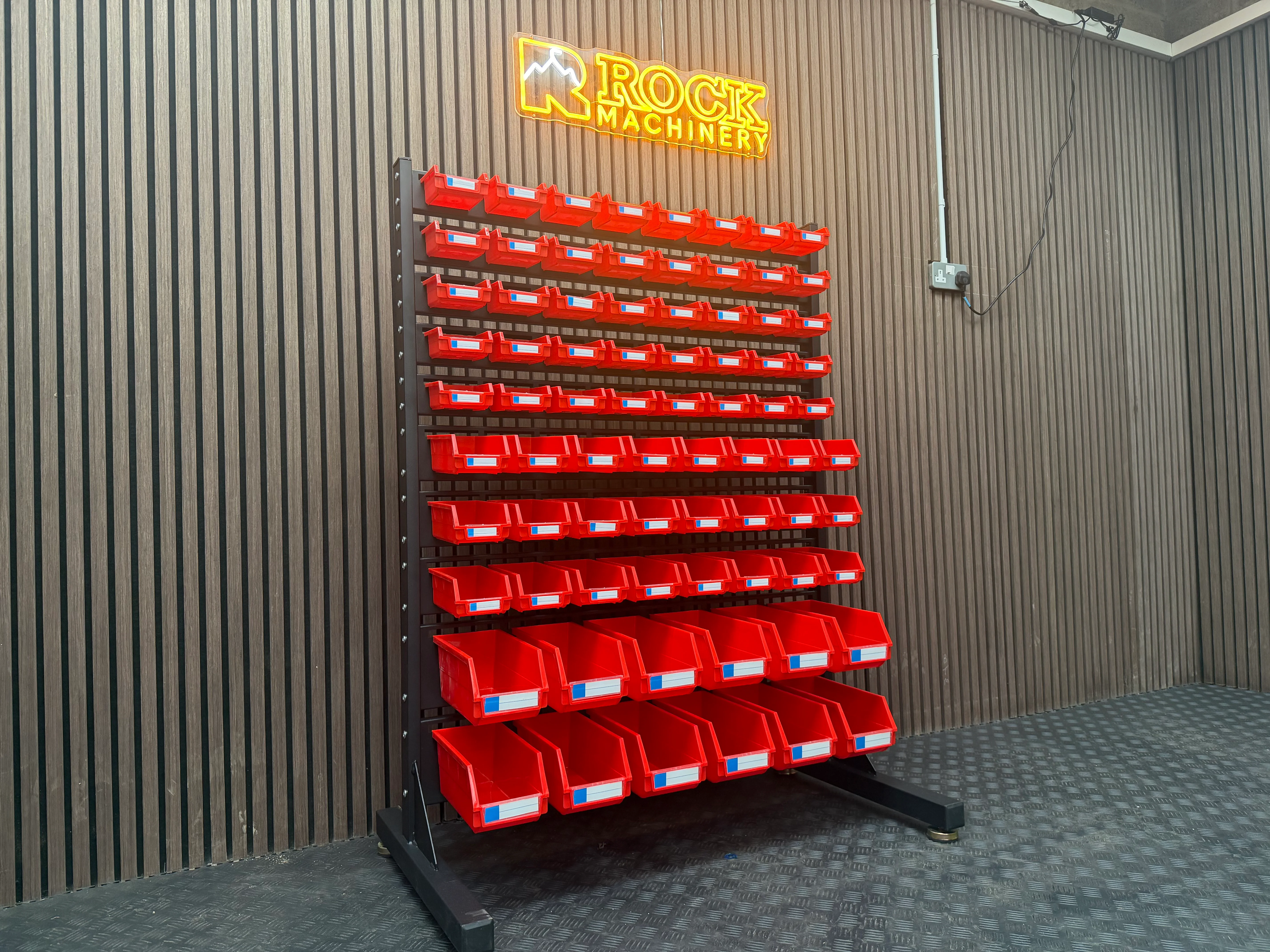 Rock RT-050 Workshop consumables rack with boxes - Image 9