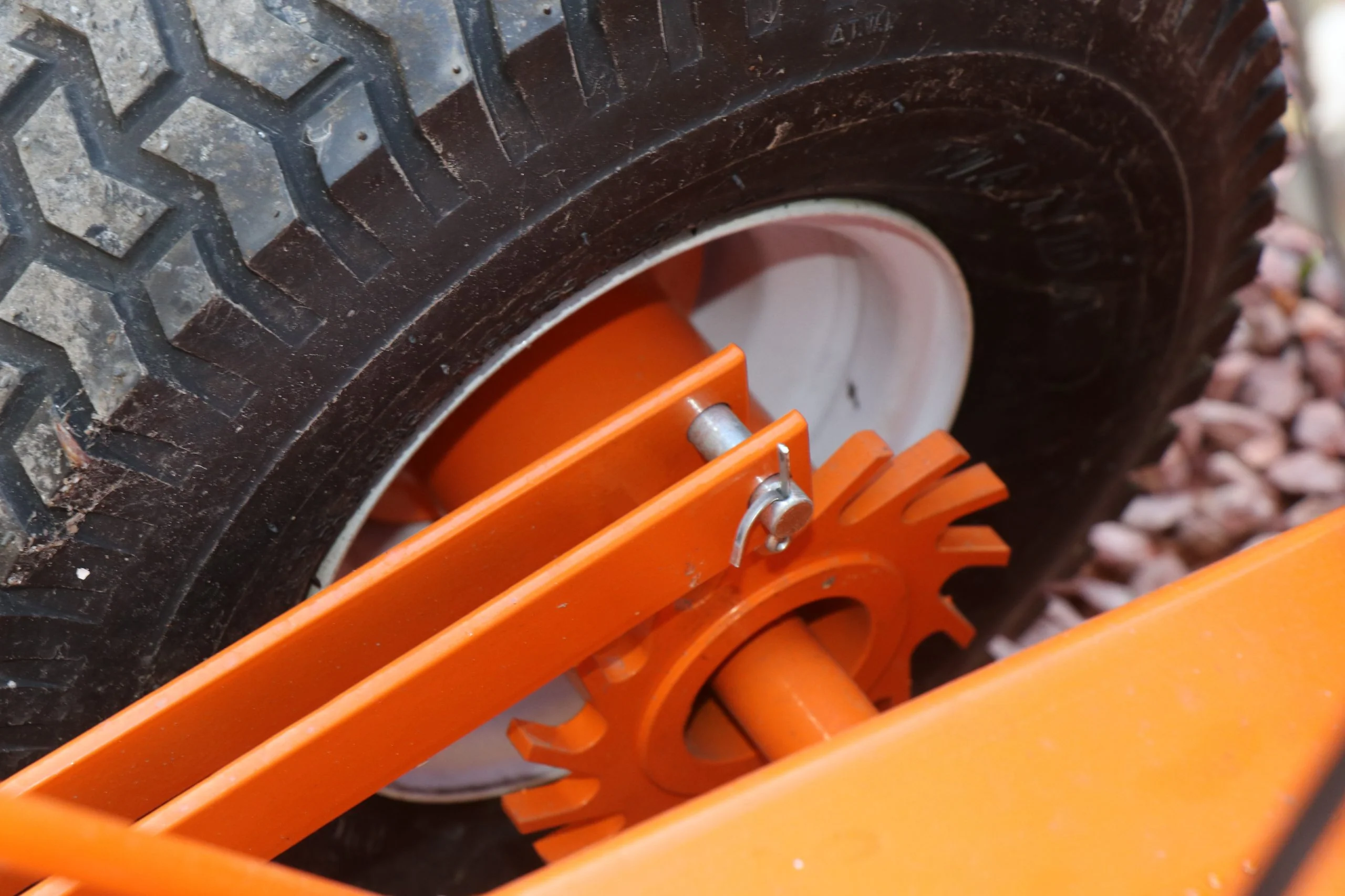 RT600 13hp Trencher - Image 9