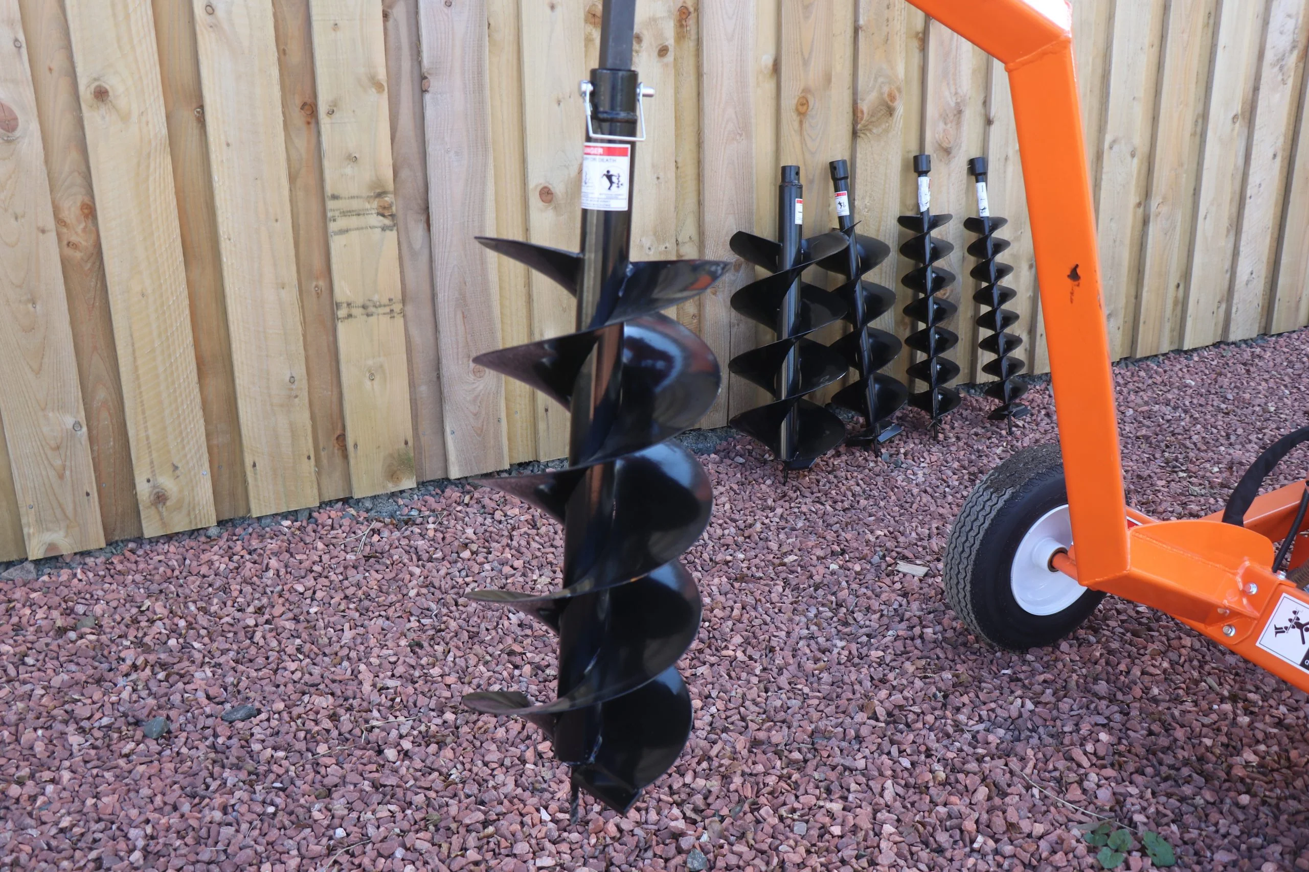 Towable Hole Borer with 5 Earth Augers - Image 10