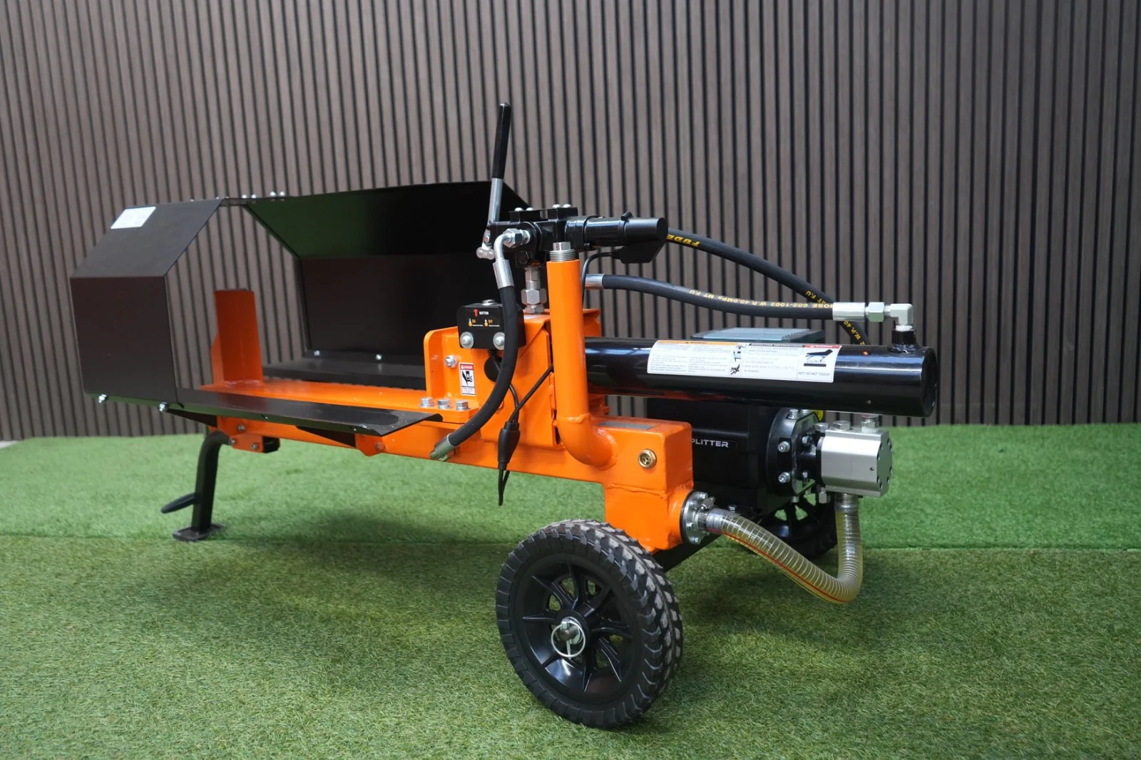 Venom Li9 – 9 Ton Lithium-Ion Log Splitter - Image 2